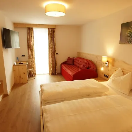 Andechserhof&mountain Sky 3* Lajen